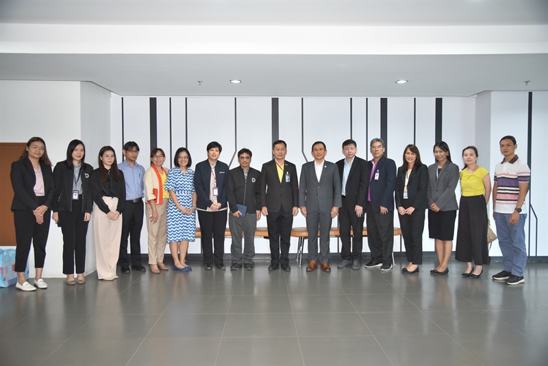 PEA ต้อนรับสถาบันวิจัยและให้คำปรึกษาแห่งมหาวิทยาลัยธรรมศาสตร์ และ บริษัท ท่าอากาศยานไทย จำกัด (มหาชน) ศึกษาดูงานสถาปัตยกรรมองค์กร