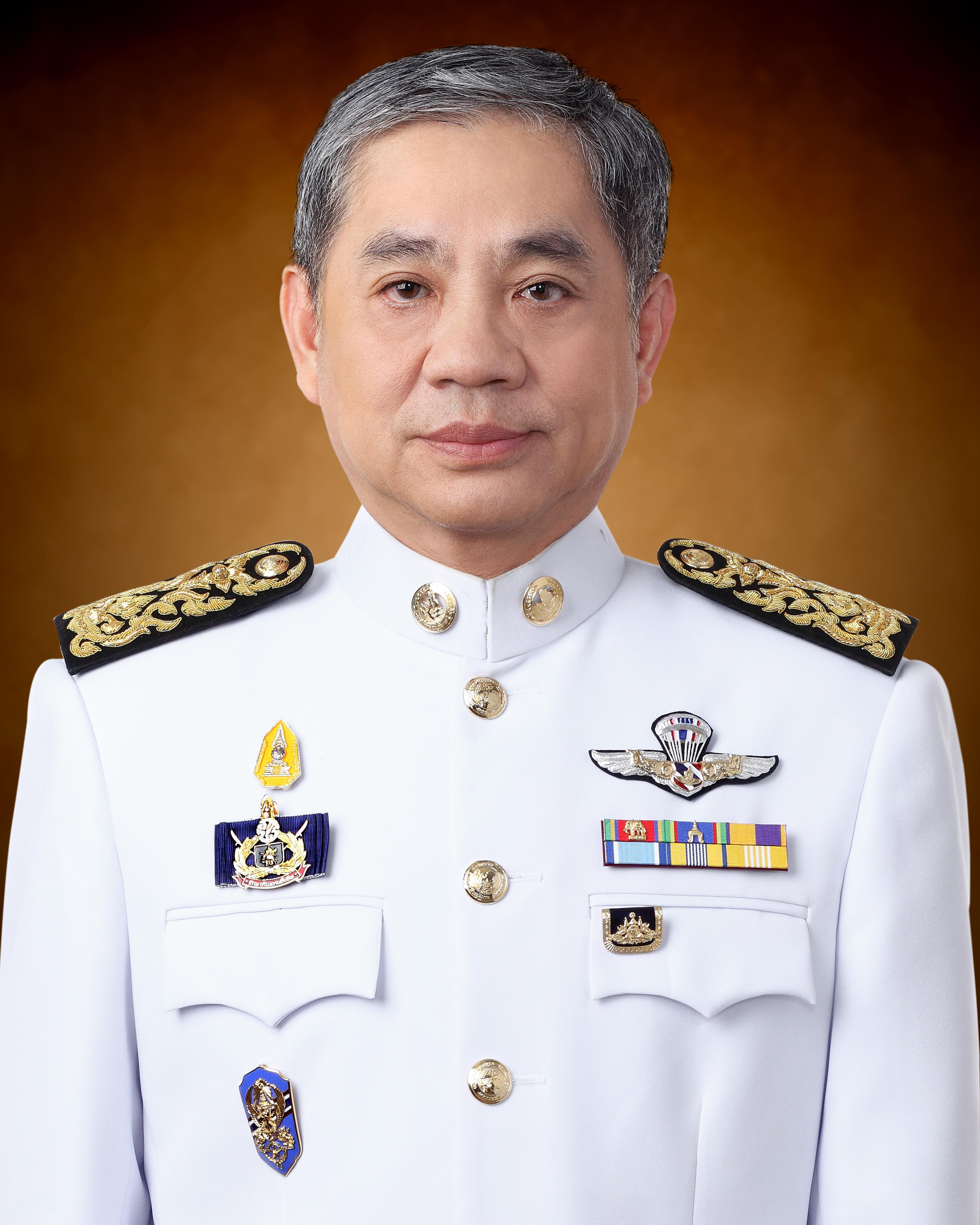 นายนำชัย หล่อวัฒนตระกูล