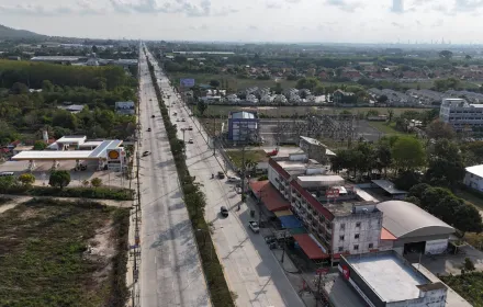 PEA  เดินหน้ารื้อถอนสายสื่อสารที่ติดตั้งบนเสาไฟฟ้าโดยไม่ได้รับอนุญาต ในพื้นที่จังหวัดระยอง