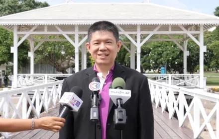 PEA ลงพื้นที่ตรวจสอบโครงการพัฒนาระบบผลิตไฟฟ้าพลังงานแสงอาทิตย์พร้อมระบบไมโครกริด ในพื้นที่เกาะสีชัง จังหวัดชลบุรี