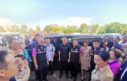 PEA ร่วมต้อนรับคณะนายกฯ ลงพื้นที่เยี่ยมเยือนประชาชนที่ประสบอุทกภัย อำเภอตะพานหิน จังหวัดพิจิตร