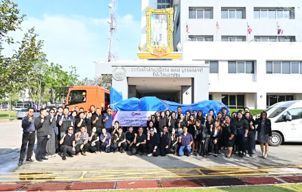 PEA ส่งโรงครัวเคลื่อนที่ ปรุงอาหาร จัดน้ำดื่ม เรือยนต์ พร้อมจิตอาสาช่วยผู้ประสบอุทกภัยภาคใต้