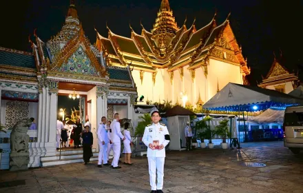 PEA ร่วมเข้าเฝ้าฯ รับเสด็จพระบาทสมเด็จพระเจ้าอยู่หัว และสมเด็จพระนางเจ้าฯ พระบรมราชินี เสด็จพระราชดำเนิน ไปในการพระราชพิธีทรงบำเพ็ญพระราชกุศลพระพิธีธรรมสวดพระอภิธรรมพระบรมศพ สมเด็จพระบรมราชชนนีพันปีหลวง