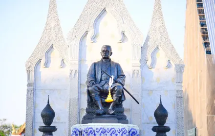 PEA ร่วมพิธีวางพานพุ่มถวายราชสักการะพระบรมราชานุสาวรีย์พระบาทสมเด็จพระนั่งเกล้าเจ้าอยู่หัว พระมหาเจษฎาราชเจ้า เนื่องในโอกาสวันคล้ายวันพระราชสมภพ