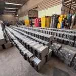 PEA ร่วมกับ DSI บุกทลายเหมืองขุดบิตคอยน์เถื่อนในพื้นที่สมุทรสาคร