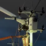 PEA จ่ายไฟฟ้าคืนได้ 100% จากเหตุรถกระบะชนเสาไฟฟ้าล้มบริเวณถนนห้วยยอด จังหวัดตรัง