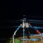 PEA จ่ายไฟฟ้าคืนได้ 100% จากเหตุรถกระบะชนเสาไฟฟ้าล้มบริเวณถนนห้วยยอด จังหวัดตรัง