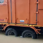 PEA จำเป็นต้องงดจ่ายกระเเสไฟฟ้าเพิ่มเติมในพื้นที่ที่ได้รับผลกระทบน้ำท่วมสูง