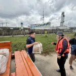 PEA ส่งมอบอาหาร น้ำดื่ม และลำเลียงถุงยังชีพผู้ประสบอุทกภัยในพื้นที่ภาคใต้