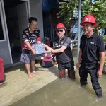 PEA ห่วงใยประชาชน ลงพื้นที่น้ำท่วมขัง อำเภอสองพี่น้อง จังหวัดสุพรรณบุรี