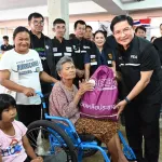 ผู้ว่าการ PEA ลงพื้นที่ตรวจเยี่ยมให้กำลังใจพนักงาน ลูกจ้างพร้อมมอบถุงยังชีพ น้ำดื่มและผ้าห่มในพื้นที่จังหวัดศรีสะเกษ