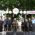 PEA ชวนสัมผัสสีสันยามเย็นริมฟ้า ในงาน TRAT TWILIGHT KITE & MUSIC FESTIVAL 2026  การไฟฟ้าส่วนภูมิภาค (PEA) ร่วมสนับสนุนงาน TRAT TWILIGHT KITE & MUSIC FESTIVAL 2026 เทศกาลว่าวและดนตรีสุดยิ่งใหญ่ของ จังหวัดตราด จัดขึ้น ณ สนามหลวงตราดเฉลิมพระเกียรติ เพื่อคืนความสุขให้ประชาชนชาวตราดและนักท่องเที่ยว พร้อมส่งเสริมการท่องเที่ยว กระตุ้นเศรษฐกิจชุมชน และสร้างภาพลักษณ์ที่ดีให้จังหวัดตราดอย่างสร้างสรรค์  ภายในงานเต็มไปด้วยบรรยากาศอบอุ่นของเทศกาลแห่งความรัก ไฮไลต์พิเศษคือ เทศกาลว่าวยักษ์สุดน่ารัก ที่จะโบยบินแต่งแต้มท้อง