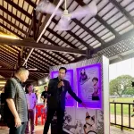 PEA ชวนสัมผัสสีสันยามเย็นริมฟ้า ในงาน TRAT TWILIGHT KITE & MUSIC FESTIVAL 2026  การไฟฟ้าส่วนภูมิภาค (PEA) ร่วมสนับสนุนงาน TRAT TWILIGHT KITE & MUSIC FESTIVAL 2026 เทศกาลว่าวและดนตรีสุดยิ่งใหญ่ของ จังหวัดตราด จัดขึ้น ณ สนามหลวงตราดเฉลิมพระเกียรติ เพื่อคืนความสุขให้ประชาชนชาวตราดและนักท่องเที่ยว พร้อมส่งเสริมการท่องเที่ยว กระตุ้นเศรษฐกิจชุมชน และสร้างภาพลักษณ์ที่ดีให้จังหวัดตราดอย่างสร้างสรรค์  ภายในงานเต็มไปด้วยบรรยากาศอบอุ่นของเทศกาลแห่งความรัก ไฮไลต์พิเศษคือ เทศกาลว่าวยักษ์สุดน่ารัก ที่จะโบยบินแต่งแต้มท้อง