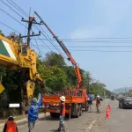 PEA เร่งกู้คืนระบบไฟฟ้า อ.แม่สาย หลังพายุฤดูร้อนพัดถล่ม