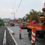 PEA เร่งกู้คืนระบบจำหน่ายไฟฟ้า หลังพายุฤดูร้อนพัดถล่มพื้นที่จังหวัดลพบุรี จ่ายไฟคืนครบ 100%