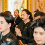 PEA ร่วมพิธีบำเพ็ญกุศลอุทิศถวายแด่ สมเด็จพระเจ้าพี่นางเธอ เจ้าฟ้ากัลยาณิวัฒนาฯ  วันที่ 6 พฤษภาคม 2569 พลอากาศเอก ชลิต พุกผาสุข องคมนตรี เป็นประธานในพิธีบำเพ็ญ กุศลอุทิศถวายแด่ สมเด็จพระเจ้าพี่นางเธอ เจ้าฟ้ากัลยาณิวัฒนา กรมหลวงนราธิวาสราชนครินทร์ โดยมี นายอรรษิษฐ์ สัมพันธรัตน์ ปลัดกระทรวงมหาดไทย และนาย มงคล ตรีกิจจานนท์ ผู้ว่าการการไฟฟ้าส่วนภูมิภาค มอบหมายให้ นางสาวพัชรมณี เย็นมั่นคง ผู้เชี่ยวชาญ ระดับ 13 การไฟฟ้าส่วนภูมิภาค ร่วมพิธี พร้อมด้วยคณะผู้บริหารสังกัดกระทรวงมหาดไทย เพื่อแสดงความจงรักภักดีและน้อมรำล