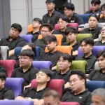 ใหม่