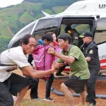 PEA ส่งมอบความห่วงใยช่วยเหลือชาวปัว จ.น่าน ลำเลียงถุงยังชีพทางอากาศ ถึงพื้นที่ถูกตัดขาด