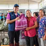 PEA ร่วมสนับสนุนภารกิจช่วยเหลือผู้ประสบอุทกภัย มอบถุงยังชีพและน้ำดื่มช่วยเหลือประชาชน จังหวัดฉะเชิงเทรา