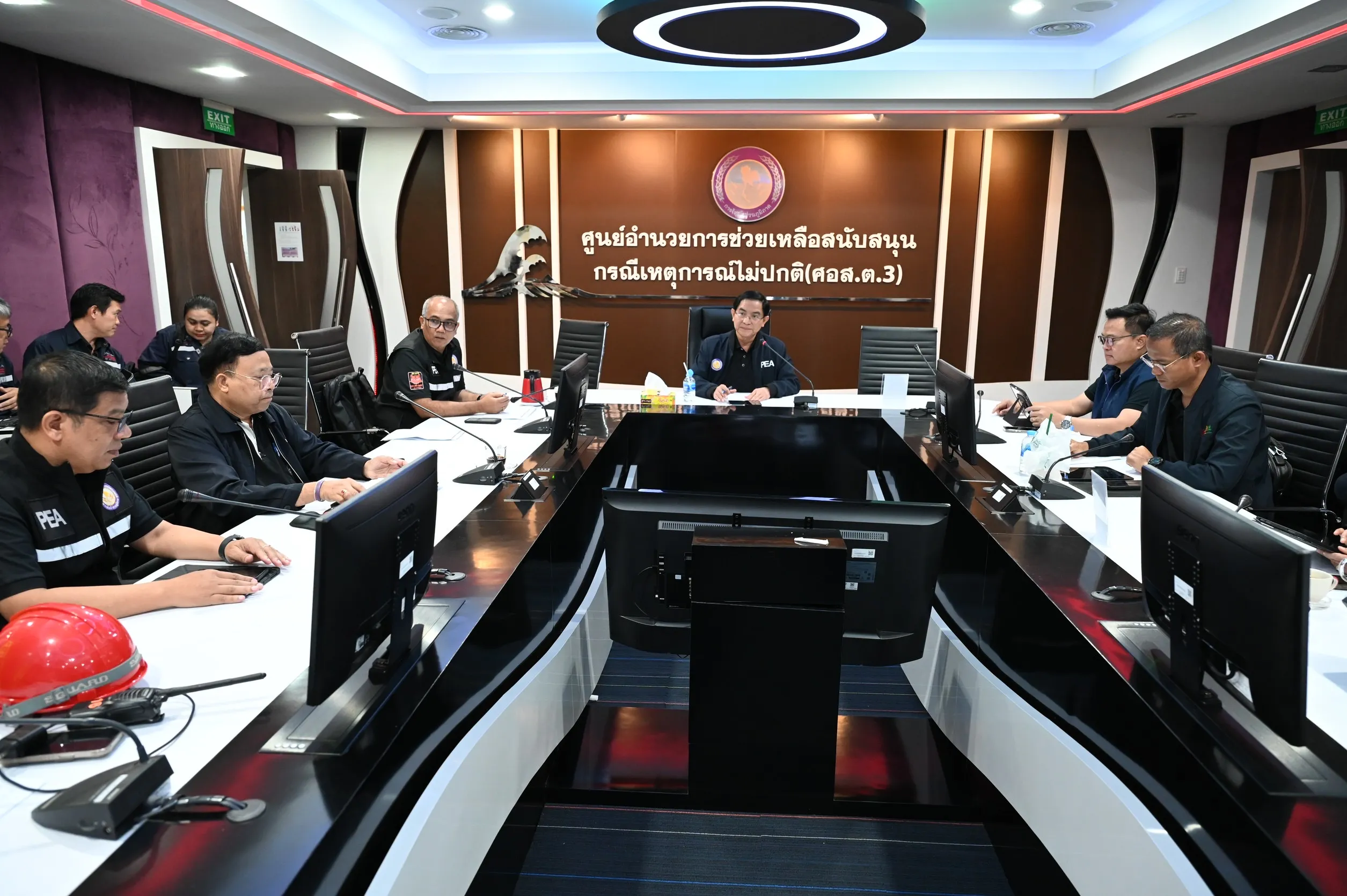 PEA เดินหน้าภารกิจกู้ไฟ! ระดมช่าง 1,000 คน ฟื้นฟูระบบไฟฟ้าอำเภอหาดใหญ่ ย้ำความปลอดภัยสูงสุด ก่อนจ่ายกระแสไฟฟ้า