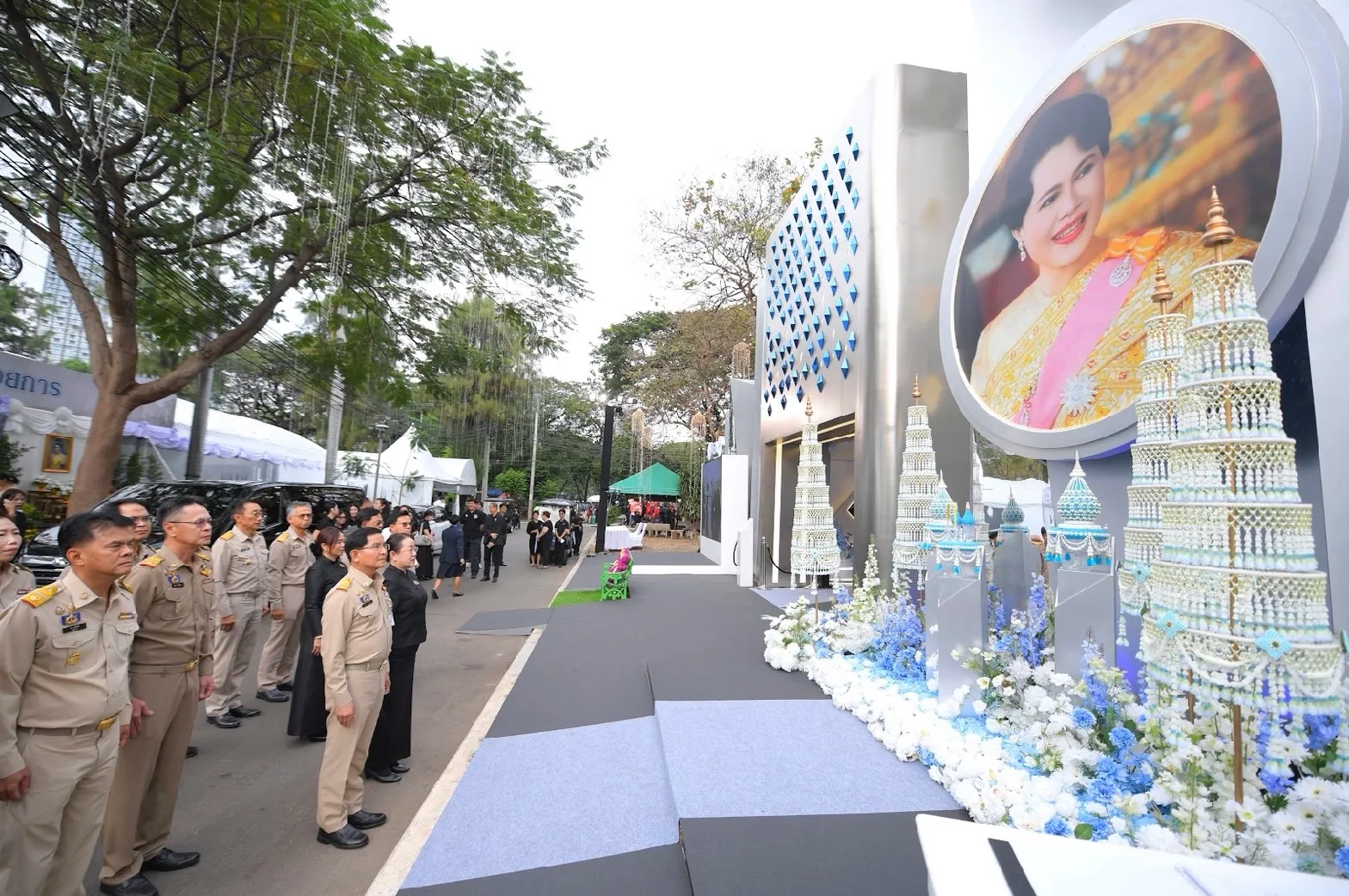 ผู้ว่าการ PEA เยี่ยมชมบูธกาชาดการไฟฟ้าส่วนภูมิภาค โซนที่ 7.3